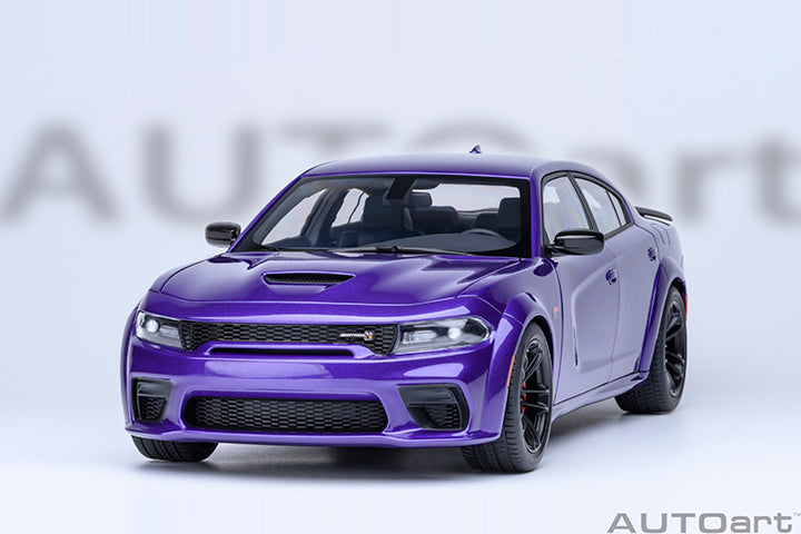 AUTOart 1:18 Dodge Charger Scat Pack Widebody Plum Crazy 71757