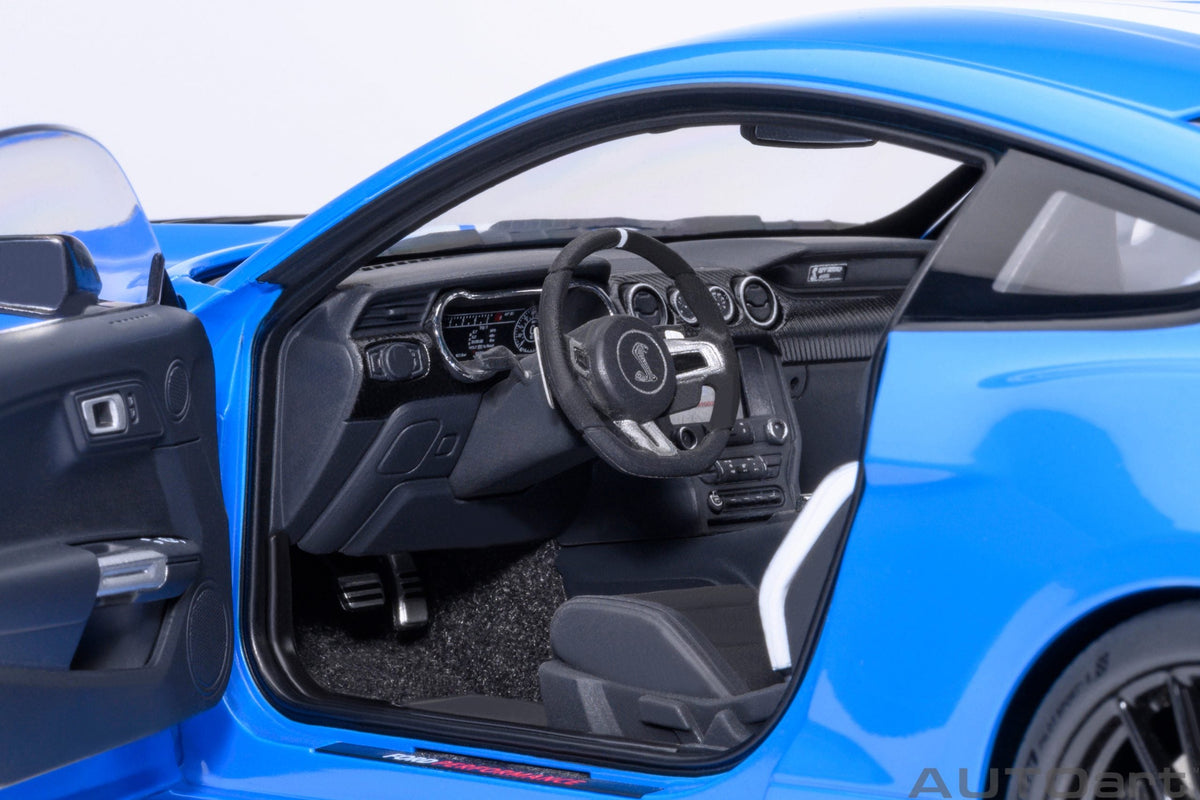AUTOart 1:18 Ford Mustang Shelby GT500 (Grabber Blue) 73094