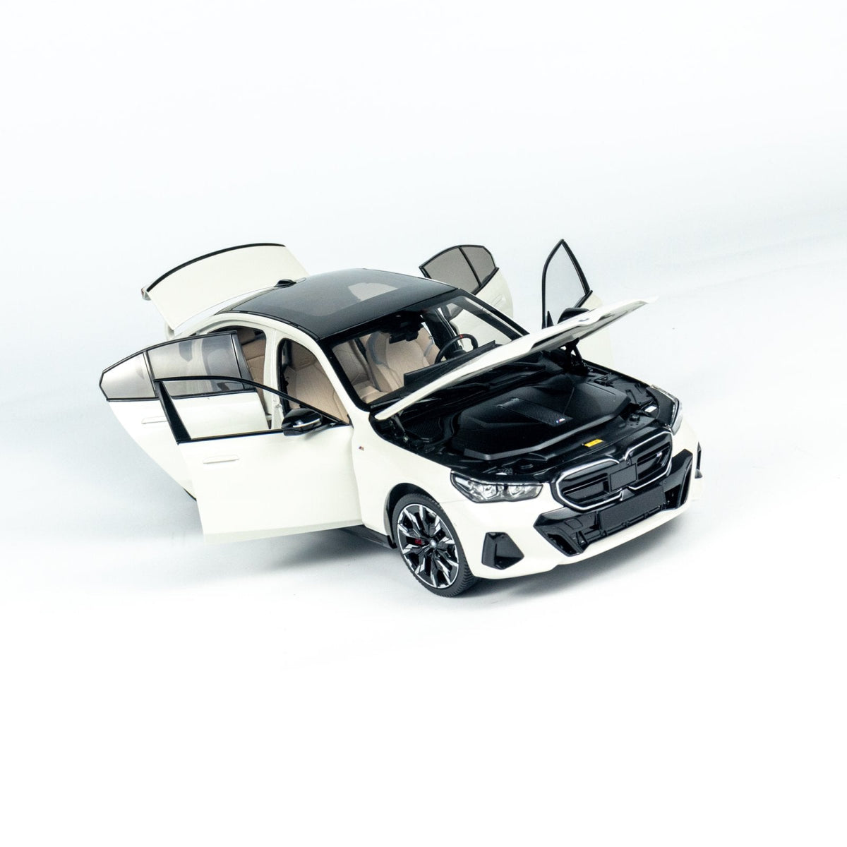 MINICHAMPS 1:18 BMW i5 - 2023 - WHITE METALLIC 110023402