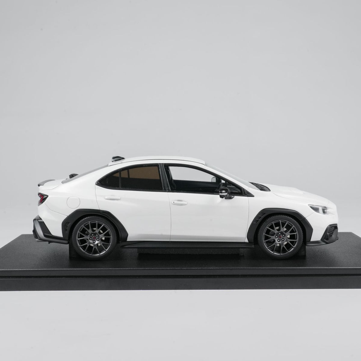 Kyosho 1:18 SUBARU WRX S4 STI SPORT # (White) KSR18063W