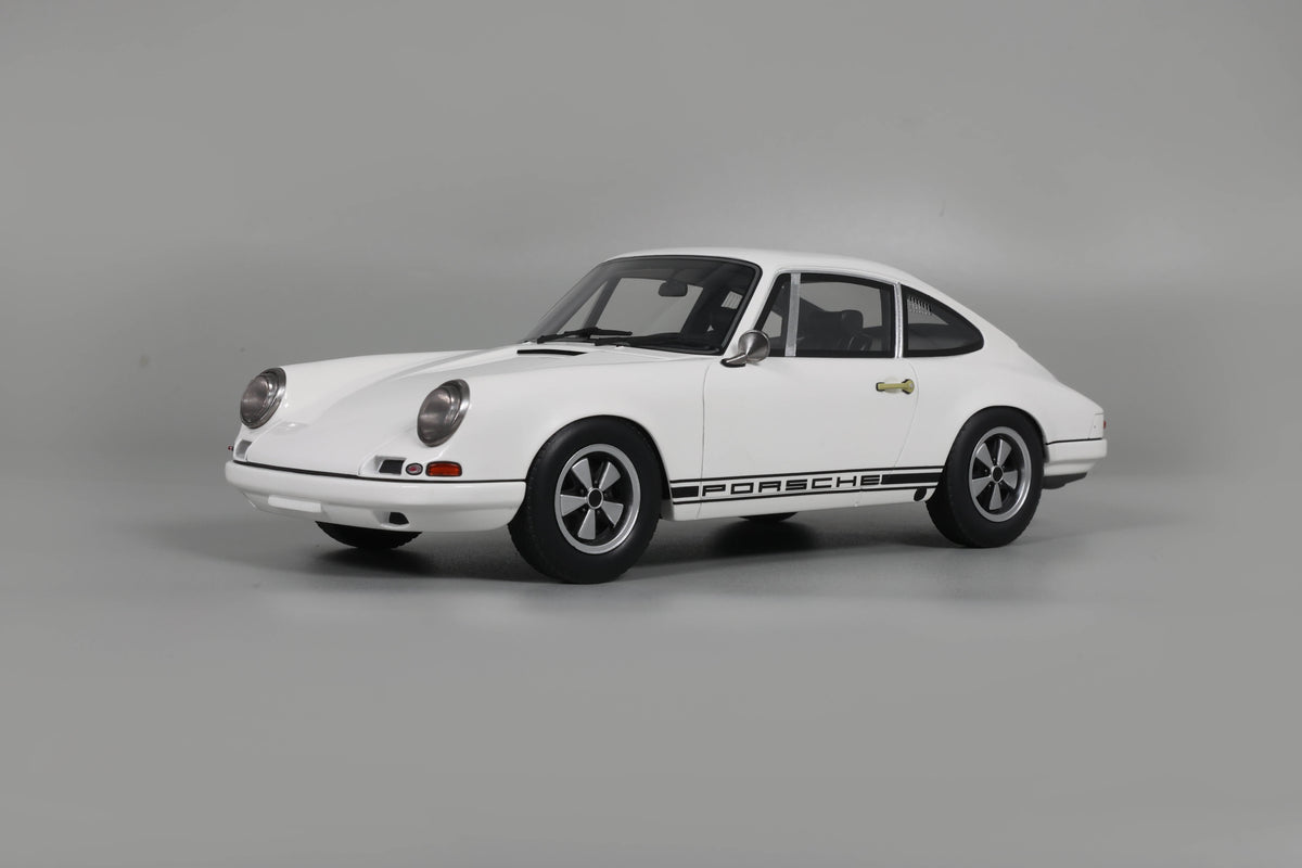 [Preorder] GT Spirit 1:18 PORSCHE 911 R GRAND PRIX WHITE 1967 GT596