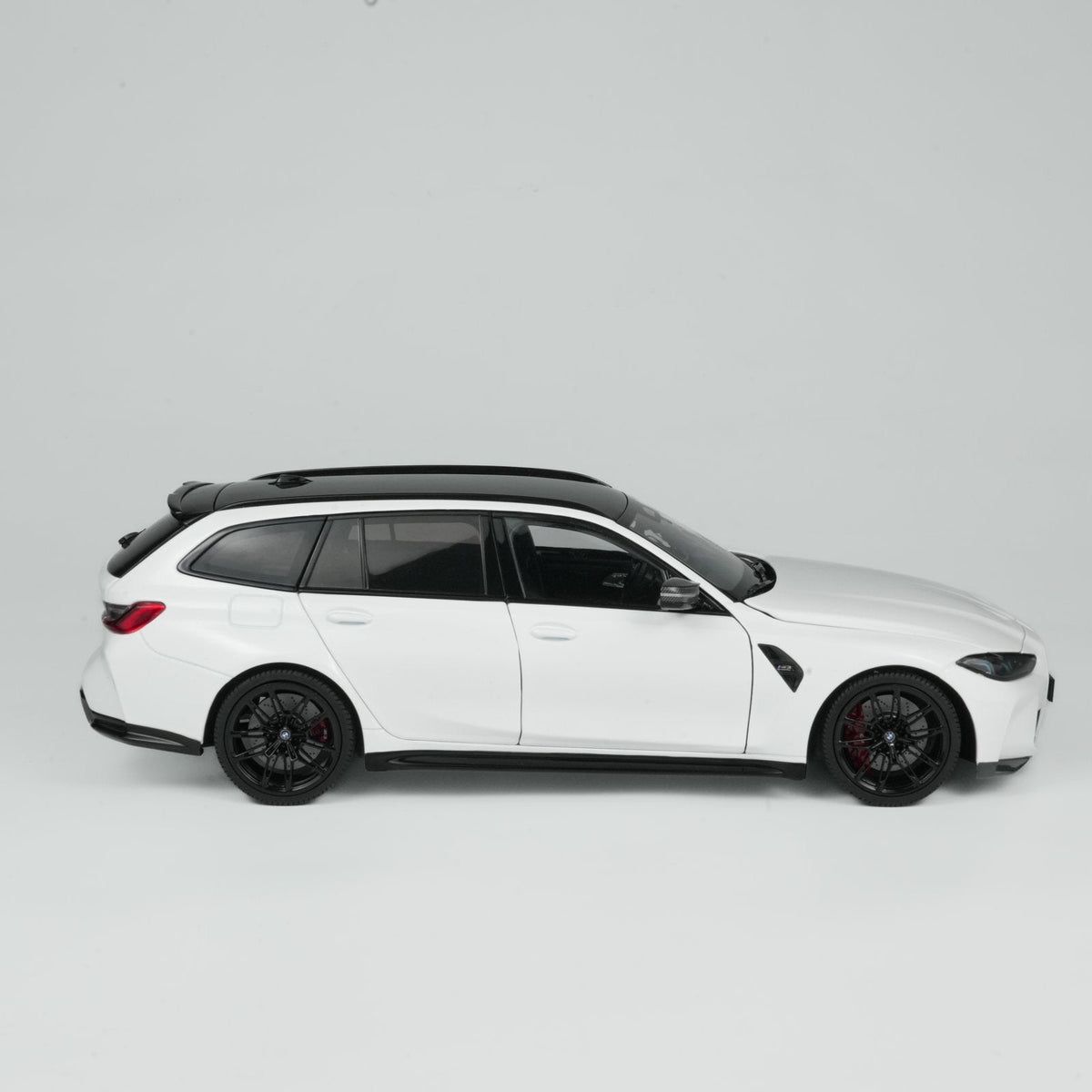 MINICHAMPS 1:18 BMW M3 TOURING - 2024 - ALPINE WHITE CLDC 113024018