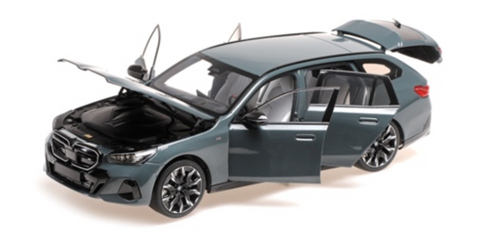 MINICHAMPS 1:18 BMW i5 M60 TOURING - 2024 - GREEN METALLIC  110023600