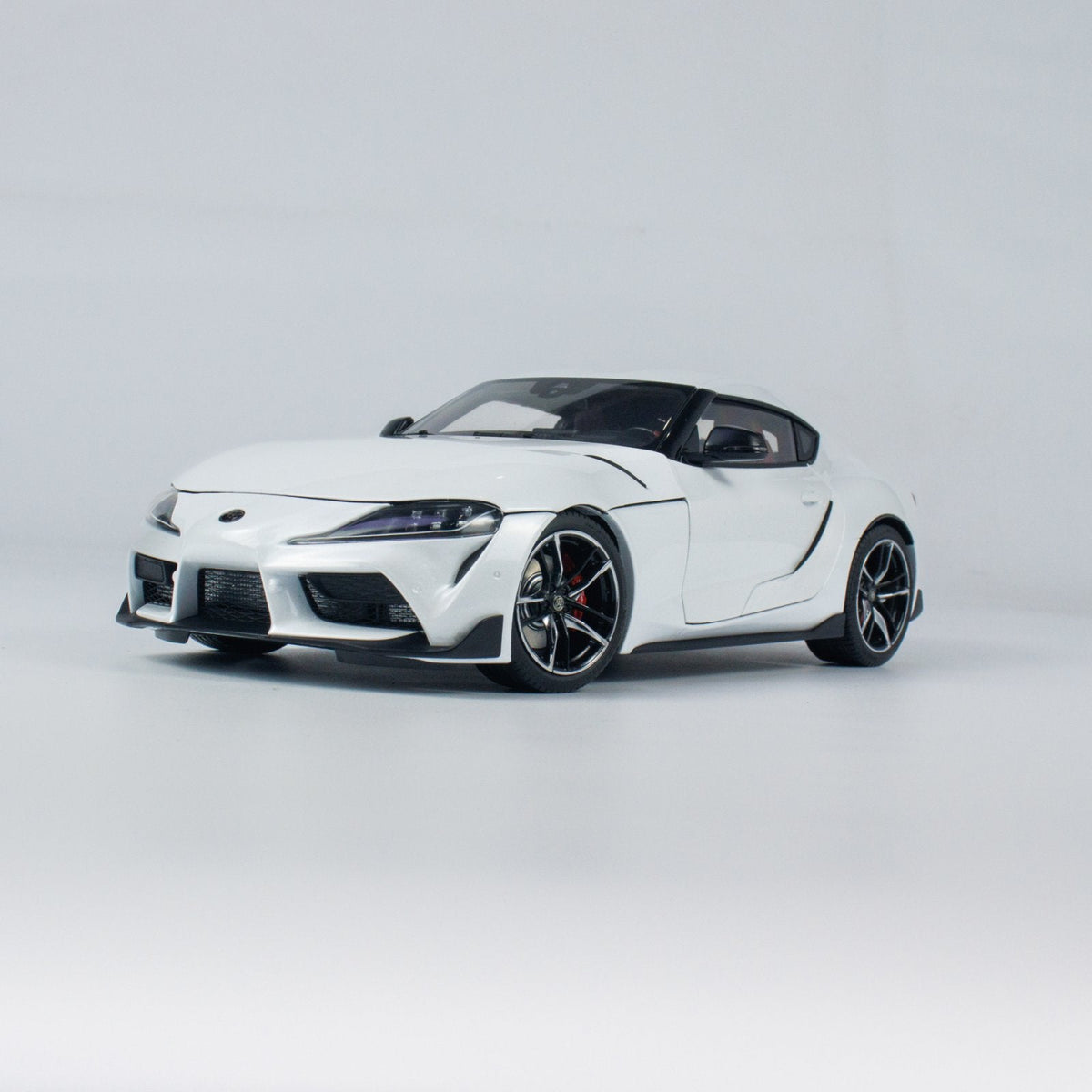 [Preorder] WELL 1:18 Toyota Supra A90 (2 Colors)