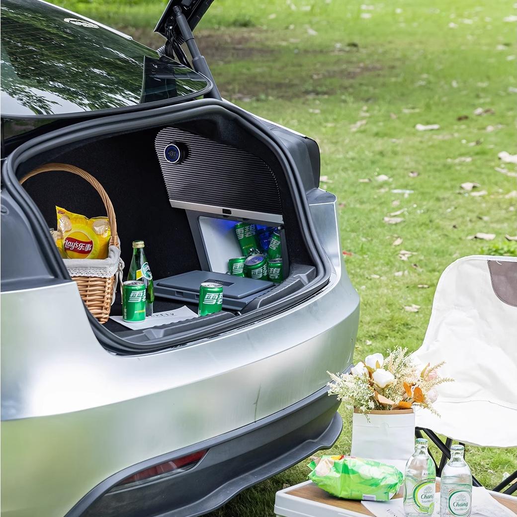 Model 3 Highland Rear Trunk Refrigerator | TESERY